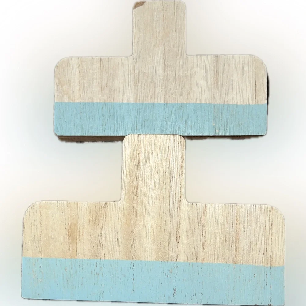 Horizon Group USA Wooden Wall Mount Decorative Clip Blue Tan Accent 2 PCS